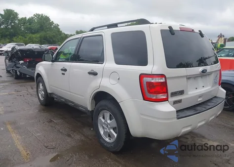 2010 Ford Escape Xlt from USA, damaged, VIN 1FMCU0D71AKD00544